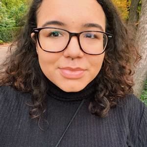 Meet your Posher, Beatriz